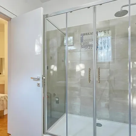 Lovely Apartment In Pula With Wifi شقة بولا