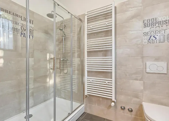 2 Bedroom Amazing In Apartment Pula