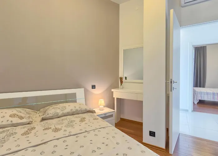 2 Bedroom Amazing In Pula
