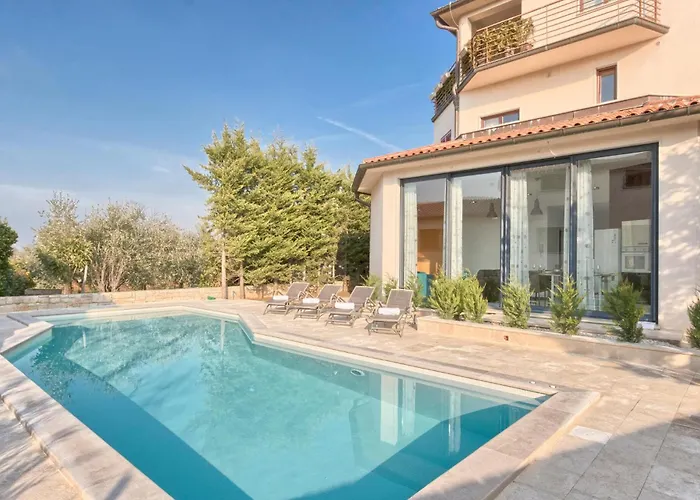 Apartment 2 Bedroom Amazing In Pula