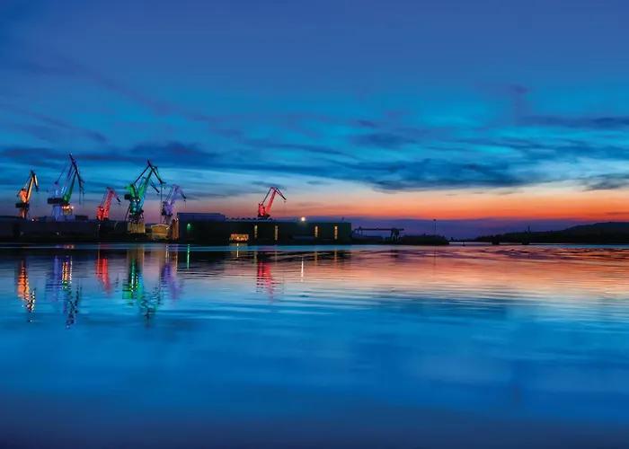 Apartment 2 Bedroom Amazing In